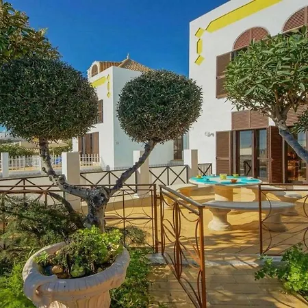 Albuar Mit Eigenem Pool By Interhome Casa vacanze