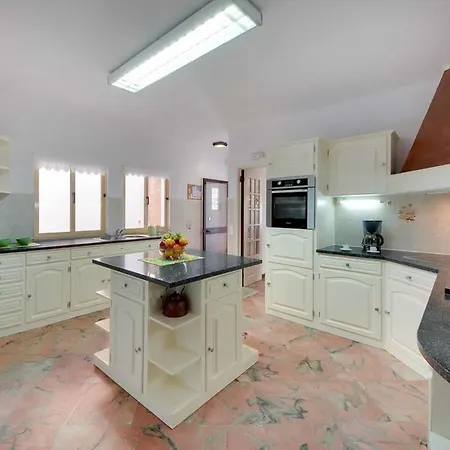 Albuar Mit Eigenem Pool By Interhome Albufeira